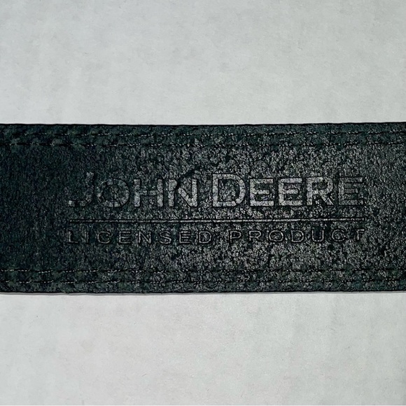EUC John Deere black top grain leather belt, silver buckle, contrast stitching - Picture 4 of 4